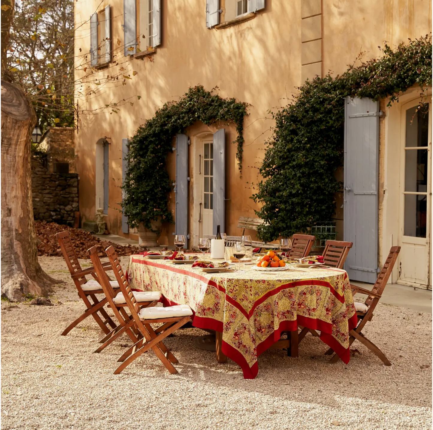 Winter Garden Red/Green Tablecloths 71" x 128"